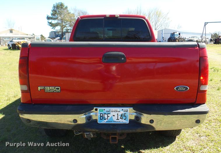 image for item DB2480 2004 Ford F350 Super Duty Crew Cab pickup truck