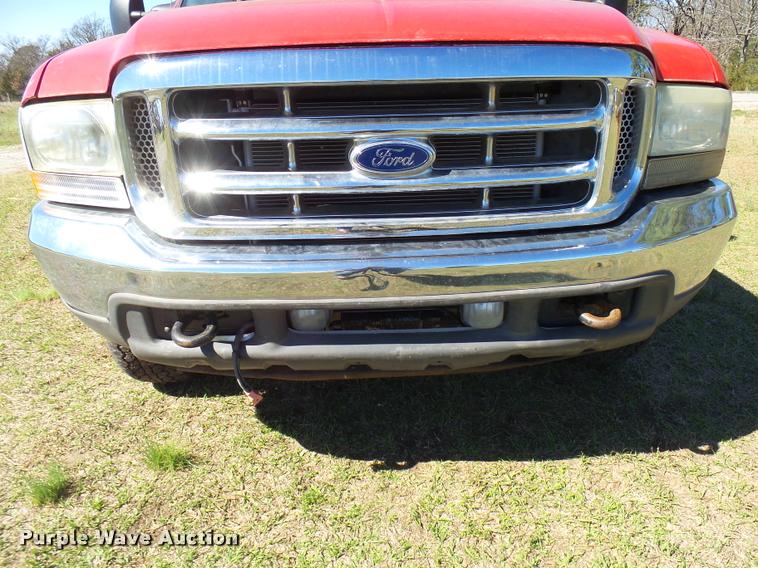 image for item DB2480 2004 Ford F350 Super Duty Crew Cab pickup truck