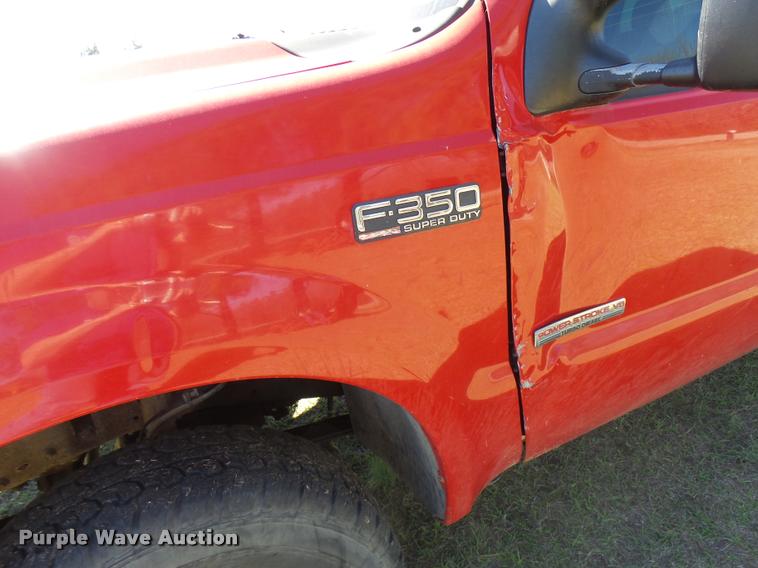 image for item DB2480 2004 Ford F350 Super Duty Crew Cab pickup truck