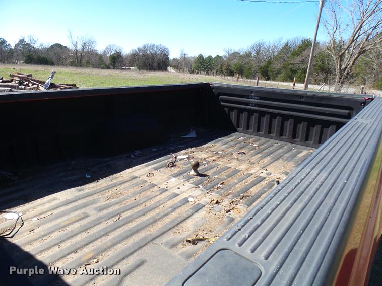 image for item DB2480 2004 Ford F350 Super Duty Crew Cab pickup truck