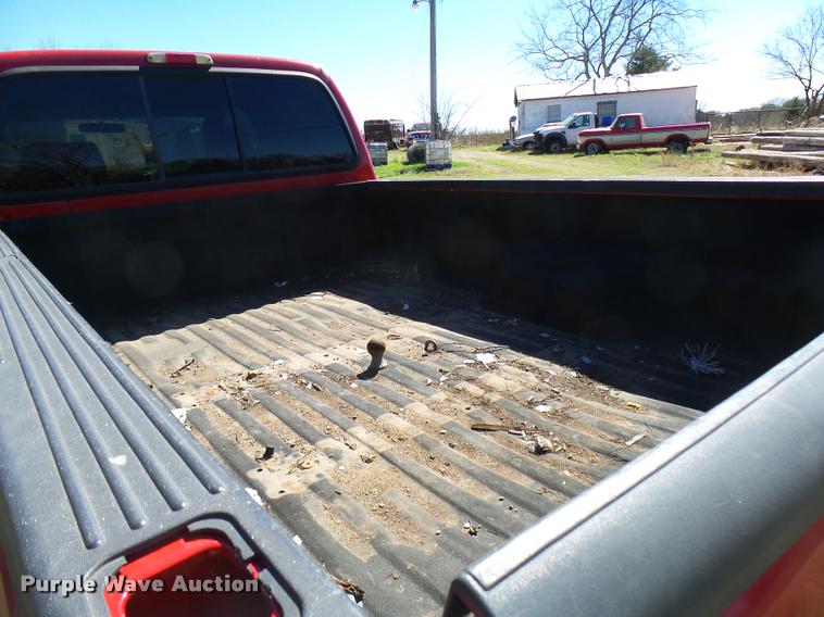 image for item DB2480 2004 Ford F350 Super Duty Crew Cab pickup truck