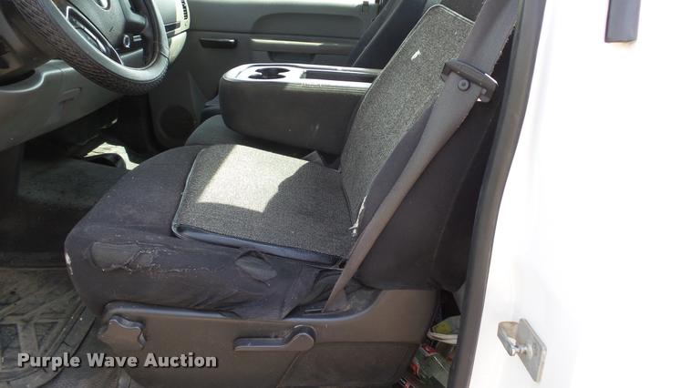 image for item DB3805 2010 GMC Sierra 1500 pickup truck
