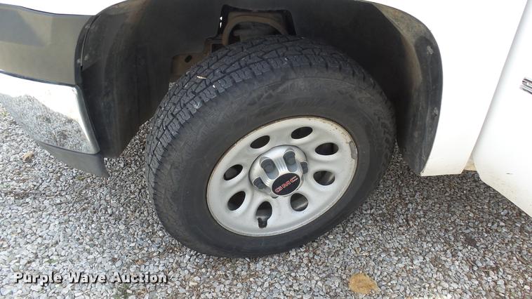 image for item DB3805 2010 GMC Sierra 1500 pickup truck