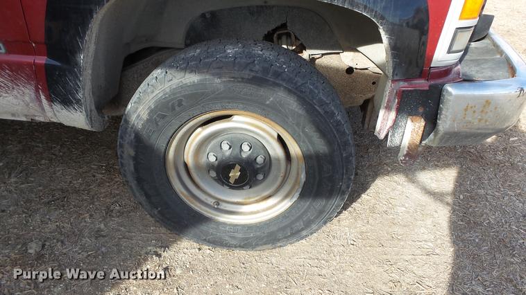 image for item DB3817 1990 Chevrolet Cheyenne 2500 pickup truck