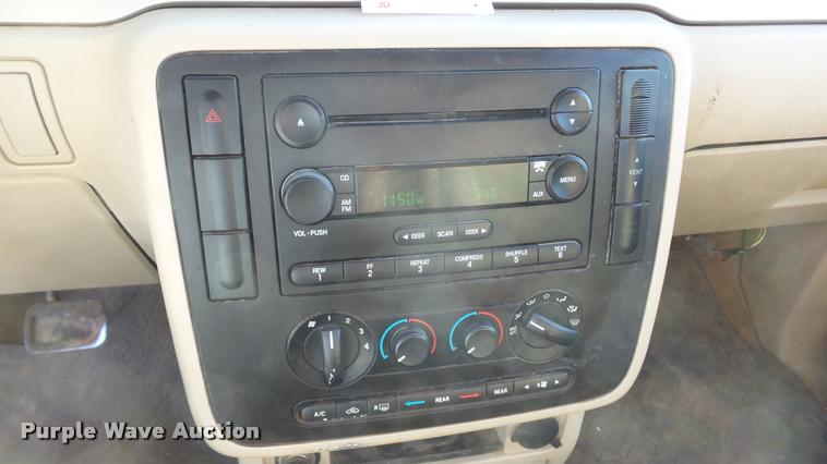 image for item DB3819 2007 Ford Freestar SE van