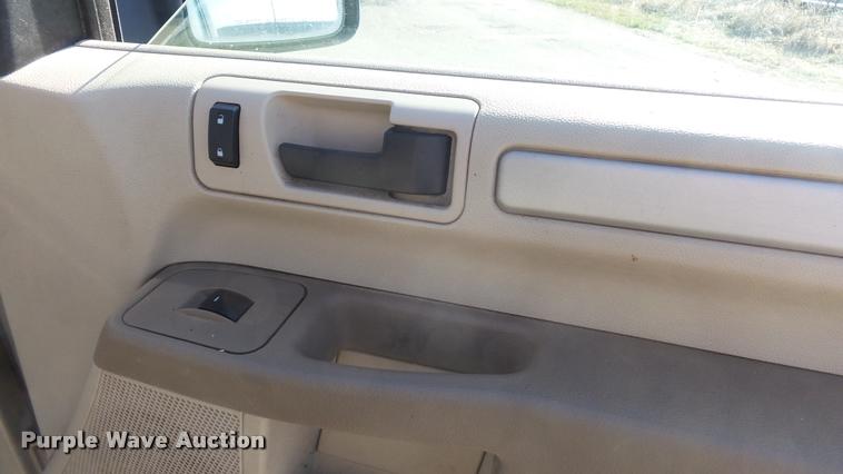 image for item DB3819 2007 Ford Freestar SE van