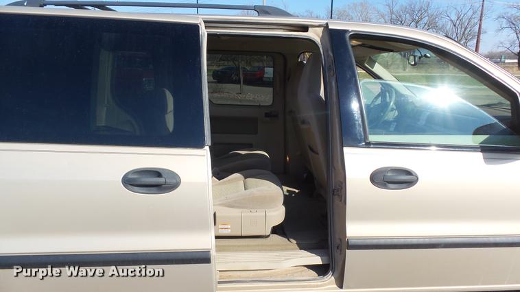 image for item DB3819 2007 Ford Freestar SE van