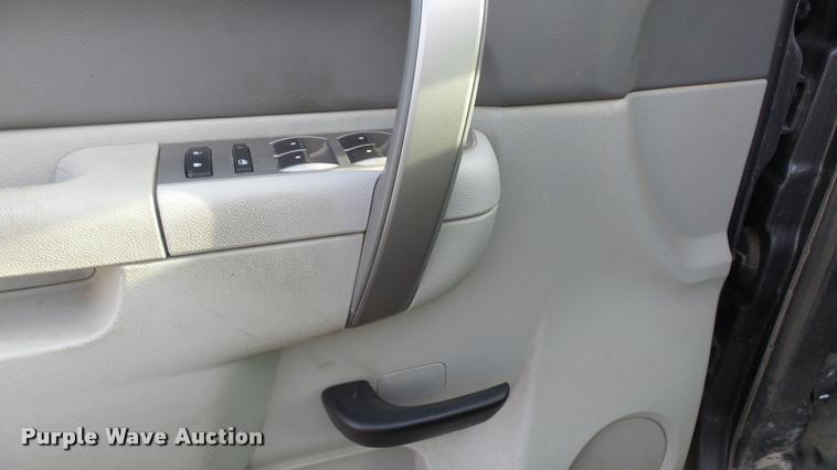 image for item DB3825 2011 Chevrolet Silverado 1500 Ext. Cab pickup truck