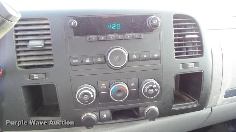 image for item DB3825 2011 Chevrolet Silverado 1500 Ext. Cab pickup truck