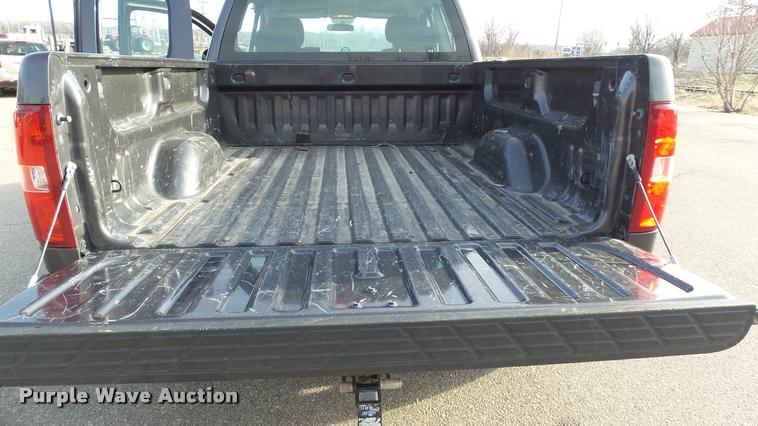 image for item DB3825 2011 Chevrolet Silverado 1500 Ext. Cab pickup truck