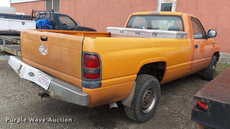 image for item DB3847 2001 Dodge Ram 2500 pickup truck