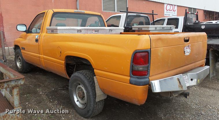 image for item DB3847 2001 Dodge Ram 2500 pickup truck