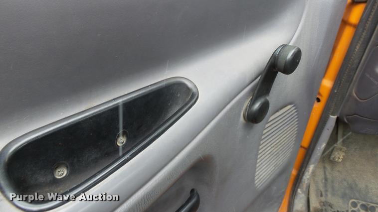 image for item DB3847 2001 Dodge Ram 2500 pickup truck