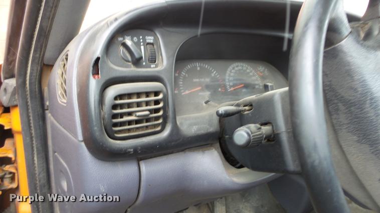 image for item DB3847 2001 Dodge Ram 2500 pickup truck