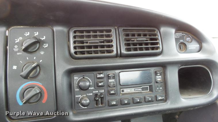 image for item DB3847 2001 Dodge Ram 2500 pickup truck