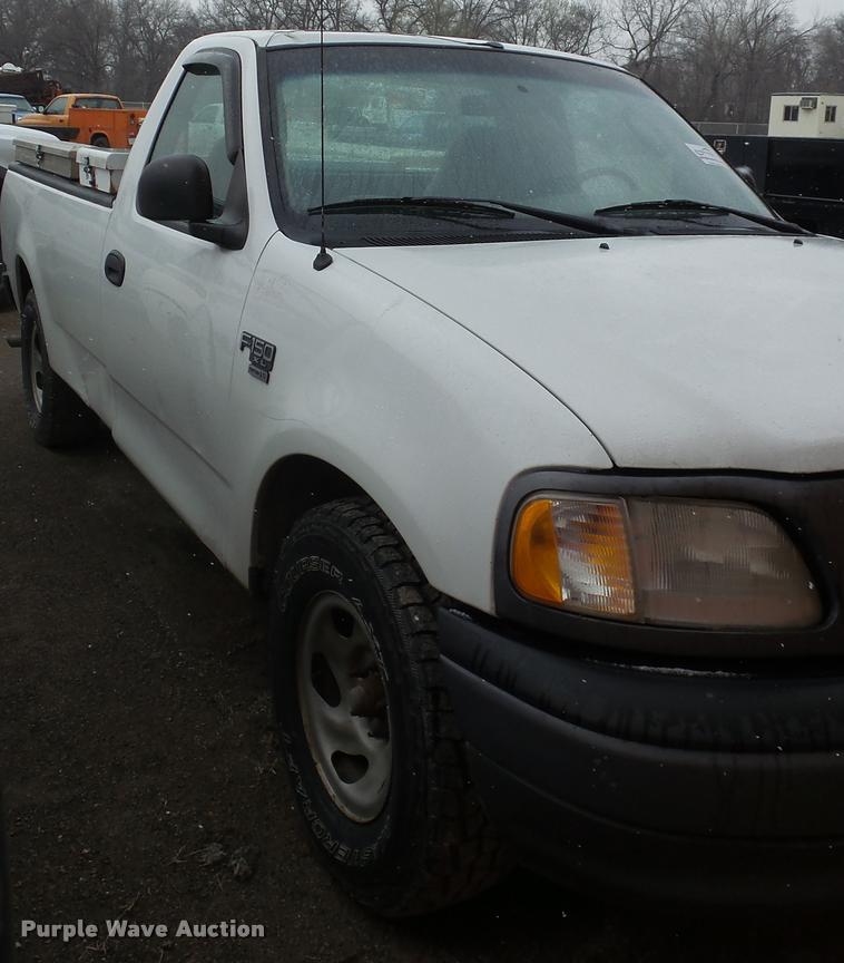 image for item DB3848 2002 Ford F150 XL pickup truck