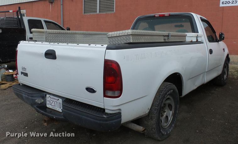 image for item DB3848 2002 Ford F150 XL pickup truck