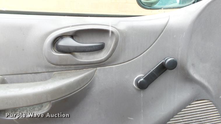 image for item DB3848 2002 Ford F150 XL pickup truck