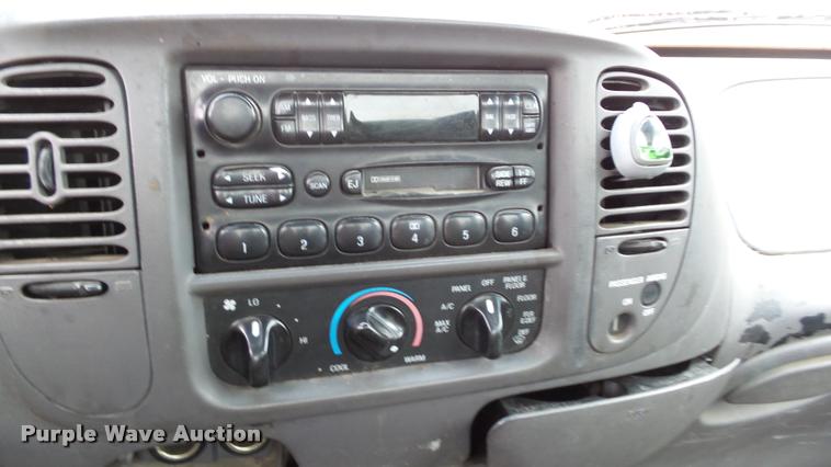 image for item DB3848 2002 Ford F150 XL pickup truck