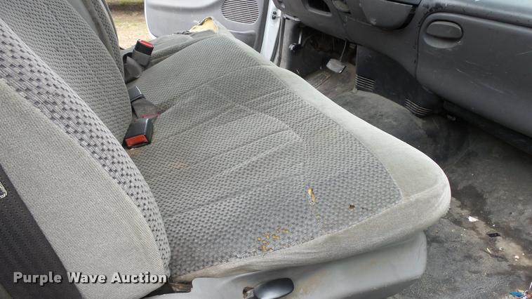 image for item DB3848 2002 Ford F150 XL pickup truck