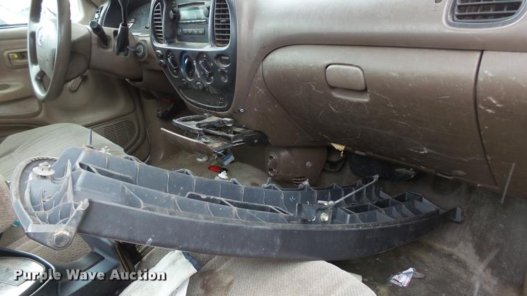 image for item DB3849 2003 Toyota Tundra pickup truck