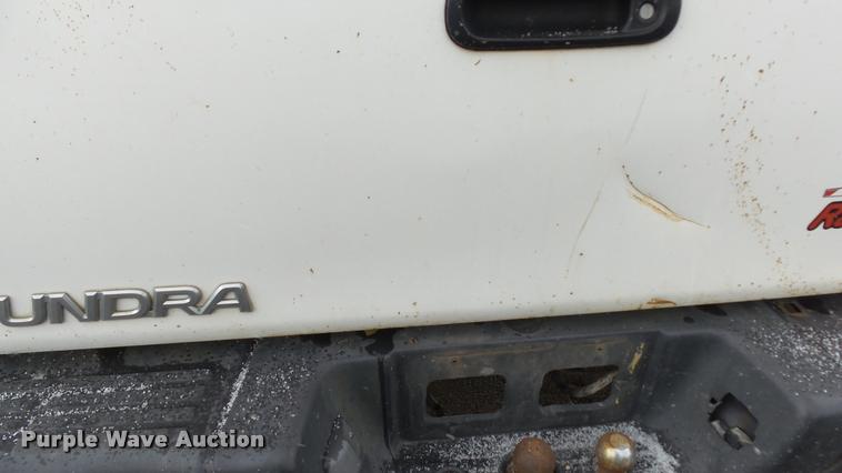 image for item DB3849 2003 Toyota Tundra pickup truck