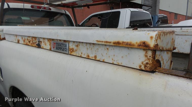 image for item DB3849 2003 Toyota Tundra pickup truck