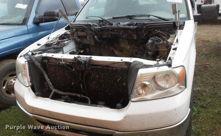 image for item DB3850 2006 Ford F150 XLT SuperCab pickup truck