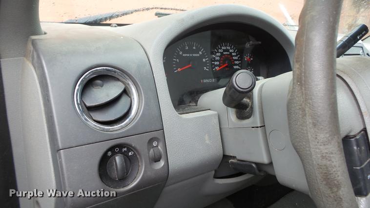 image for item DB3850 2006 Ford F150 XLT SuperCab pickup truck