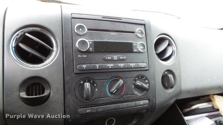 image for item DB3850 2006 Ford F150 XLT SuperCab pickup truck