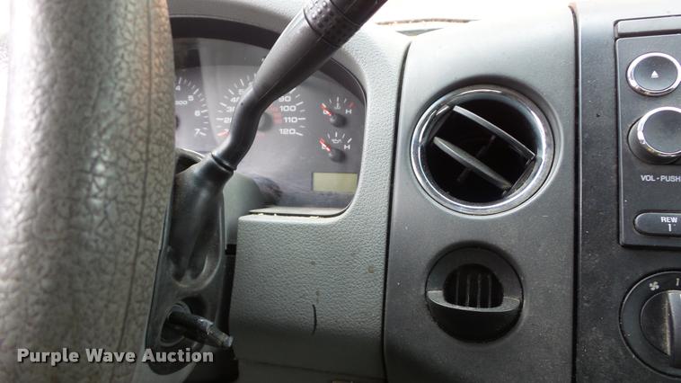 image for item DB3850 2006 Ford F150 XLT SuperCab pickup truck