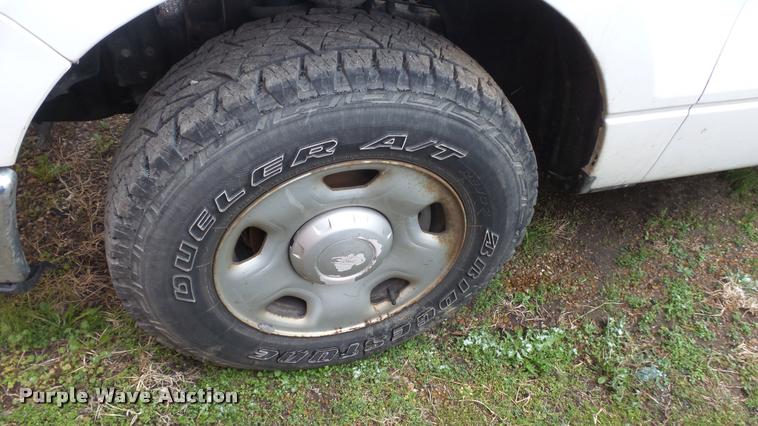 image for item DB3850 2006 Ford F150 XLT SuperCab pickup truck