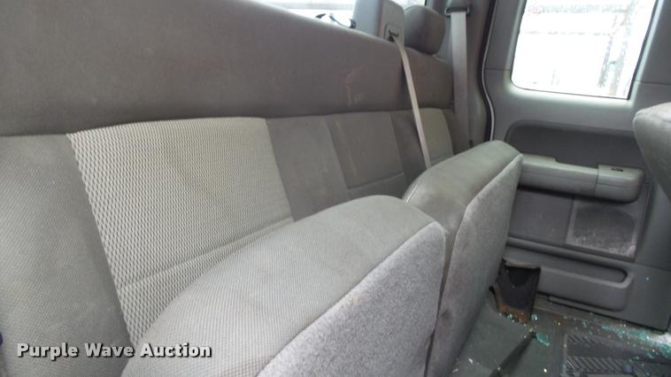 image for item DB3850 2006 Ford F150 XLT SuperCab pickup truck
