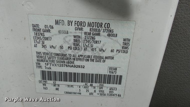 image for item DB3850 2006 Ford F150 XLT SuperCab pickup truck