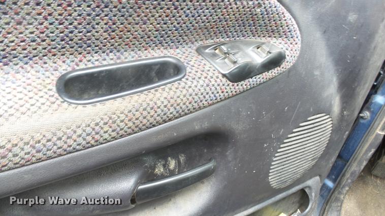 image for item DB3851 2002 Dodge Ram 2500 Quad Cab pickup truck