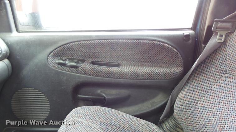 image for item DB3851 2002 Dodge Ram 2500 Quad Cab pickup truck