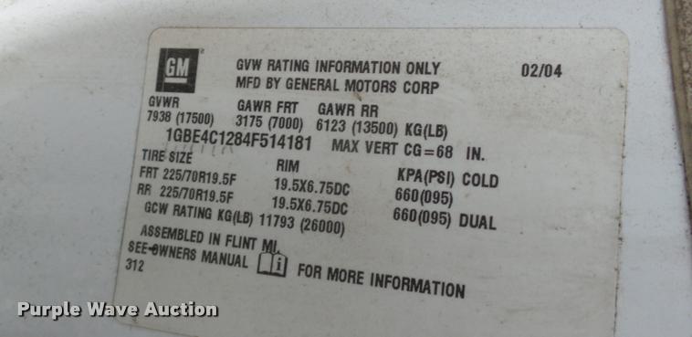 image for item DE9558 2004 Chevrolet 4500 flatbed truck