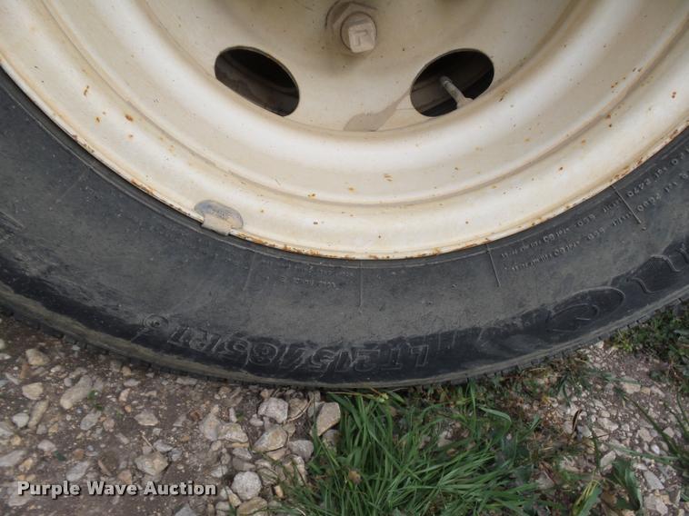 image for item DE9559 2004 Chevrolet W4500 box truck