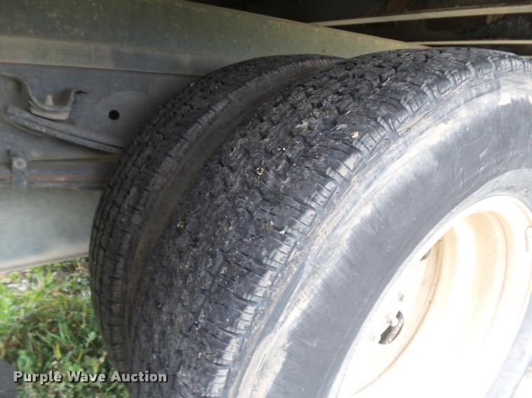 image for item DE9559 2004 Chevrolet W4500 box truck