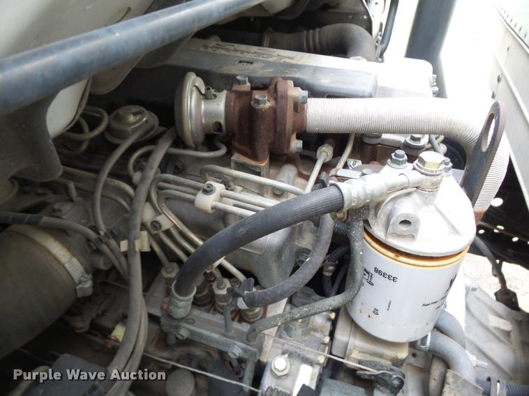 image for item DE9559 2004 Chevrolet W4500 box truck