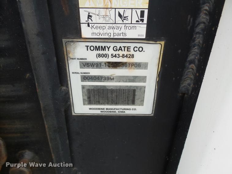 image for item DE9559 2004 Chevrolet W4500 box truck