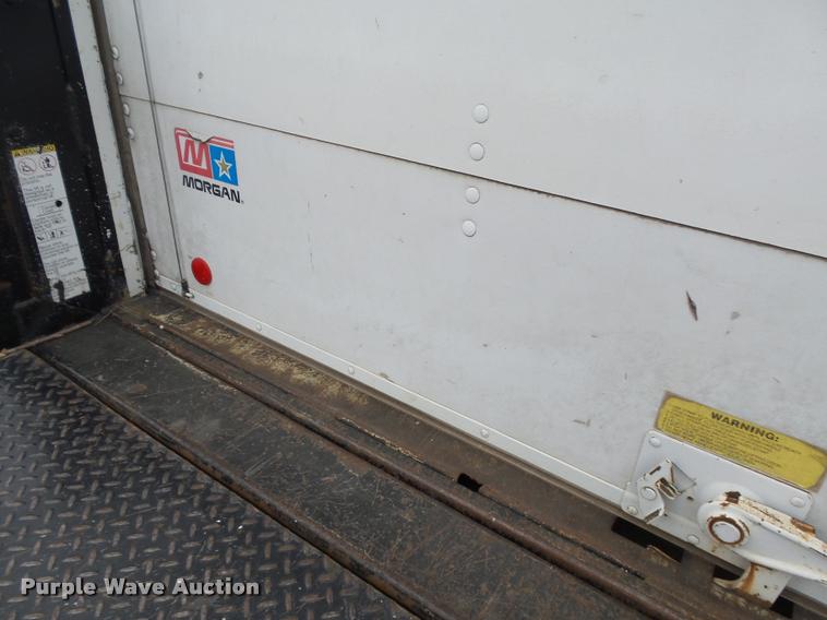 image for item DE9559 2004 Chevrolet W4500 box truck