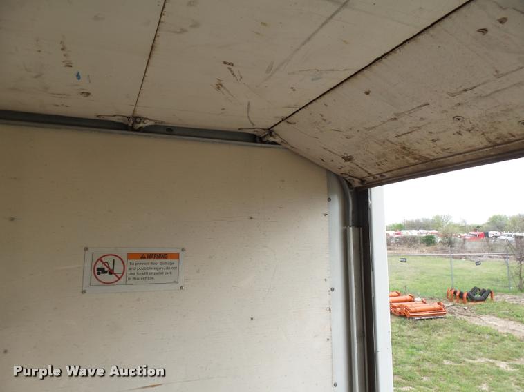 image for item DE9559 2004 Chevrolet W4500 box truck