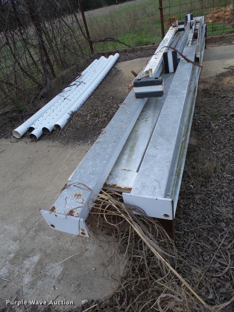 Stinger four post car lift in Coleman, OK Item DG9735 sold Purple Wave