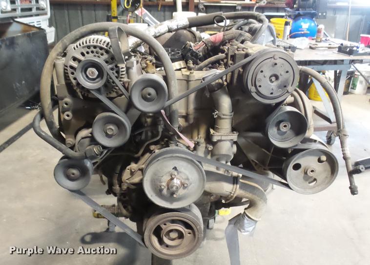 image for item DQ9828 1997 International 7.3L turbo diesel engine