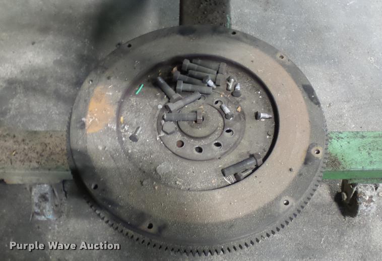 image for item DQ9828 1997 International 7.3L turbo diesel engine