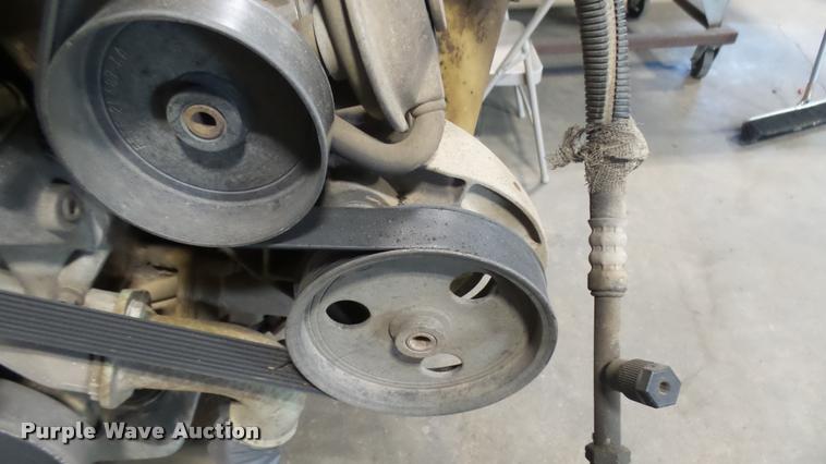 image for item DQ9828 1997 International 7.3L turbo diesel engine