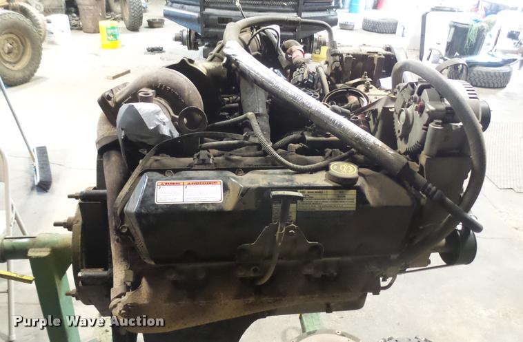 image for item DQ9828 1997 International 7.3L turbo diesel engine