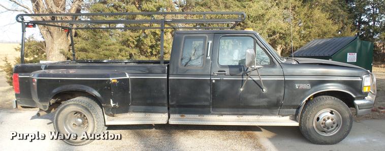 image for item DQ9836 1992 Ford F350 SuperCab pickup truck