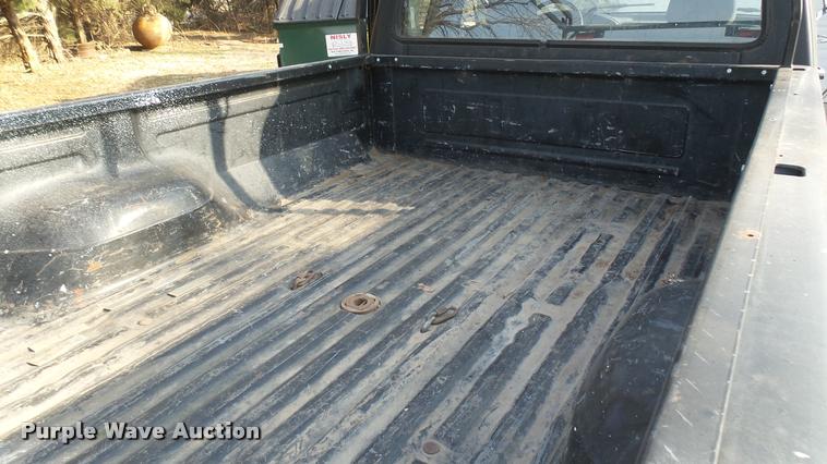 image for item DQ9836 1992 Ford F350 SuperCab pickup truck